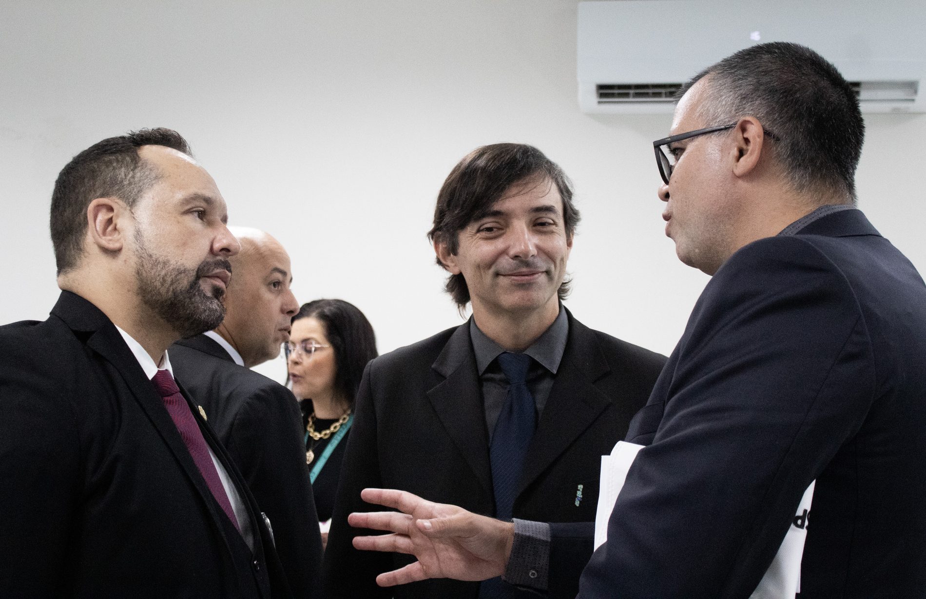 Cris Parente entre profissionais do setor em evento